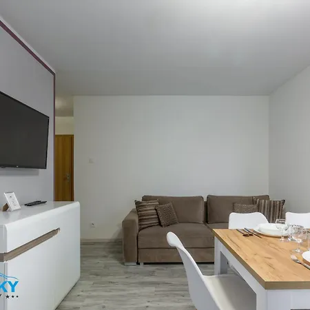 Apartamento Bluesky - Centrum Karpacza, Blisko Pkp, Balkon, Spokojna Zielona Okolica Karpacz