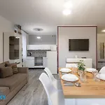 Apartment Bluesky - Centrum Karpacza, Blisko Pkp, Balkon, Spokojna Zielona Okolica