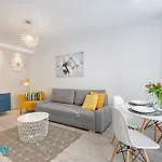 Apartamenty Bluesky - Centrum Karpacza, Blisko Pkp, Balkon, Spokojna Zielona Okolica * Karpacz